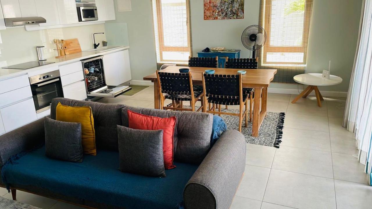 Beachcove Apartment 2 Pereybere Beach Eksteriør billede