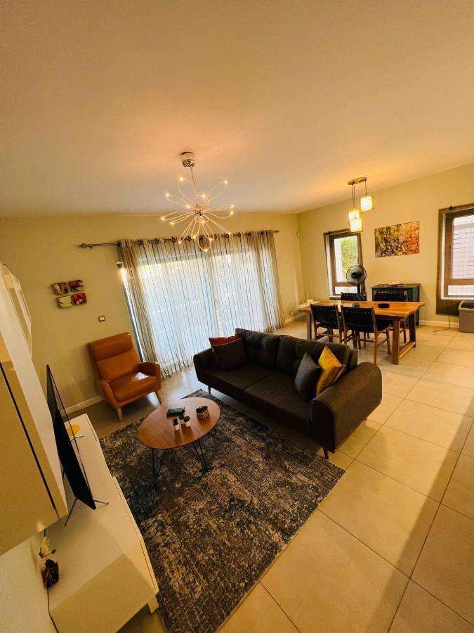 Beachcove Apartment 2 Pereybere Beach Eksteriør billede